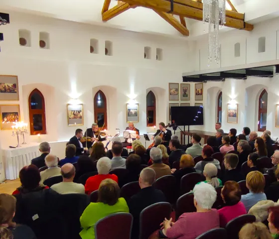 NEW YEAR'S CONCERT - Four Seasons in the Castle