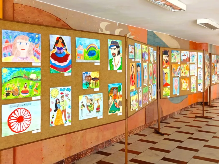 Farebný svet Rómov 2024